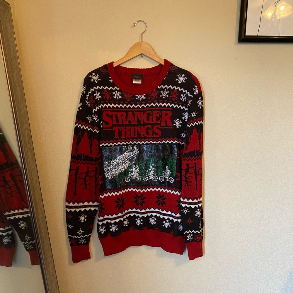 Holiday Sweater "Stranger Things" Size XL